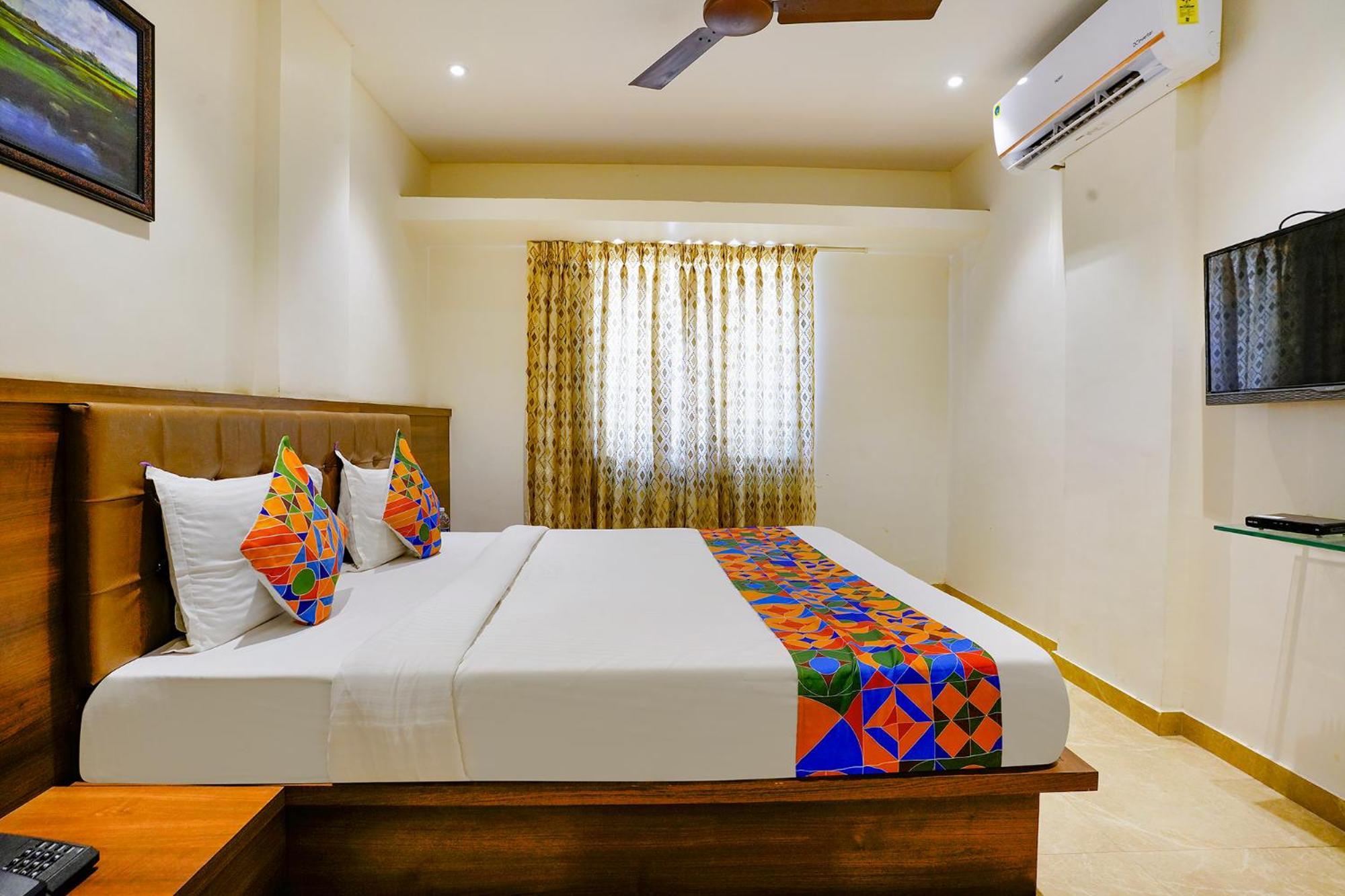 Fabhotel Prime Hangout - Narhe Yerandwane Екстер'єр фото