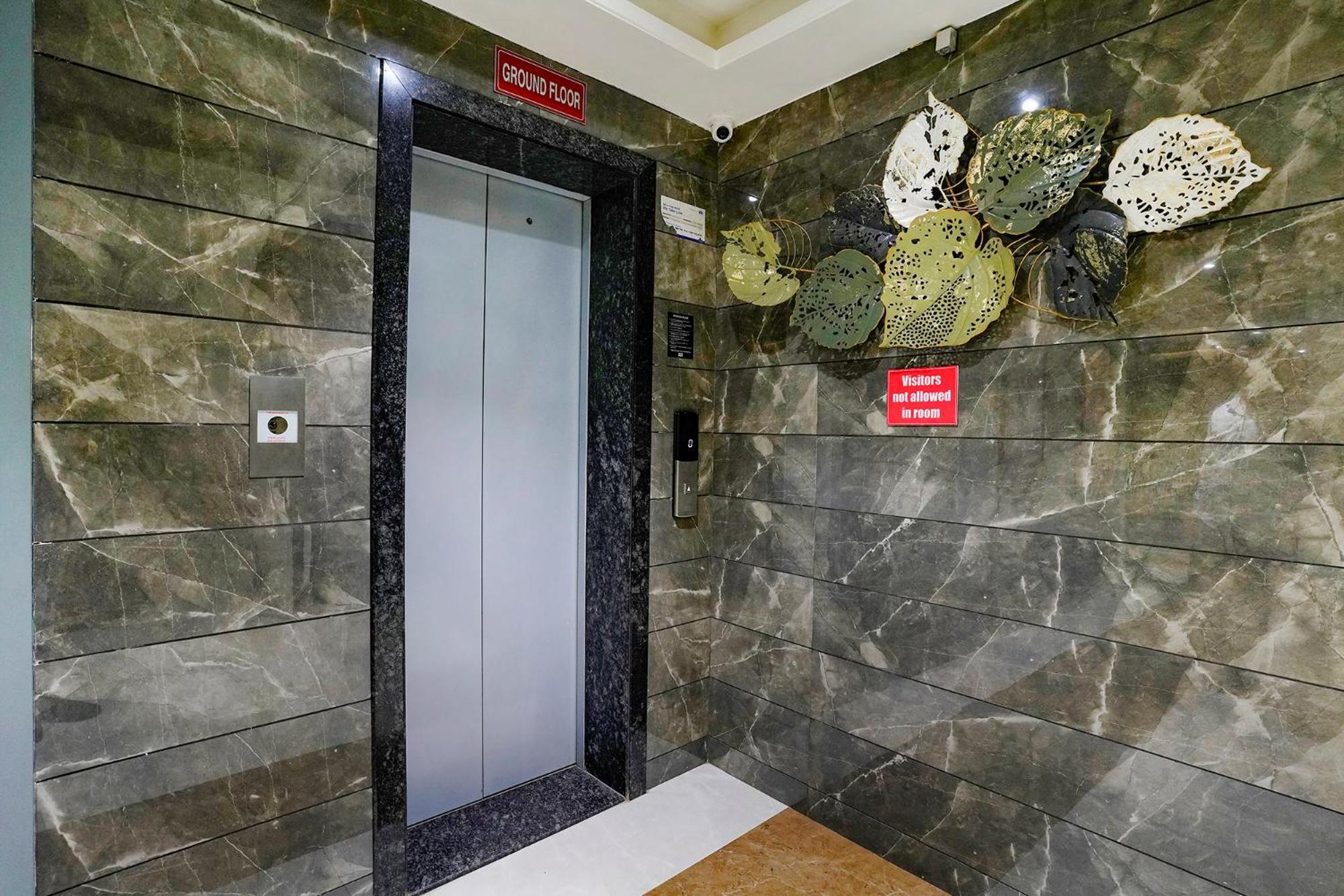 Fabhotel Prime Hangout - Narhe Yerandwane Екстер'єр фото